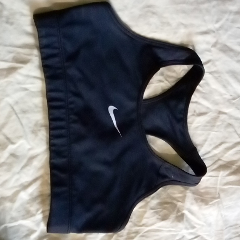 Nike sports bra medium